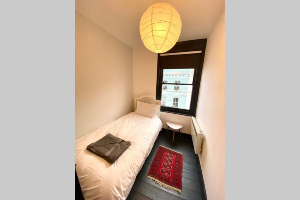 Beautiful First Floor Apartment In St Leonards ภายนอก รูปภาพ