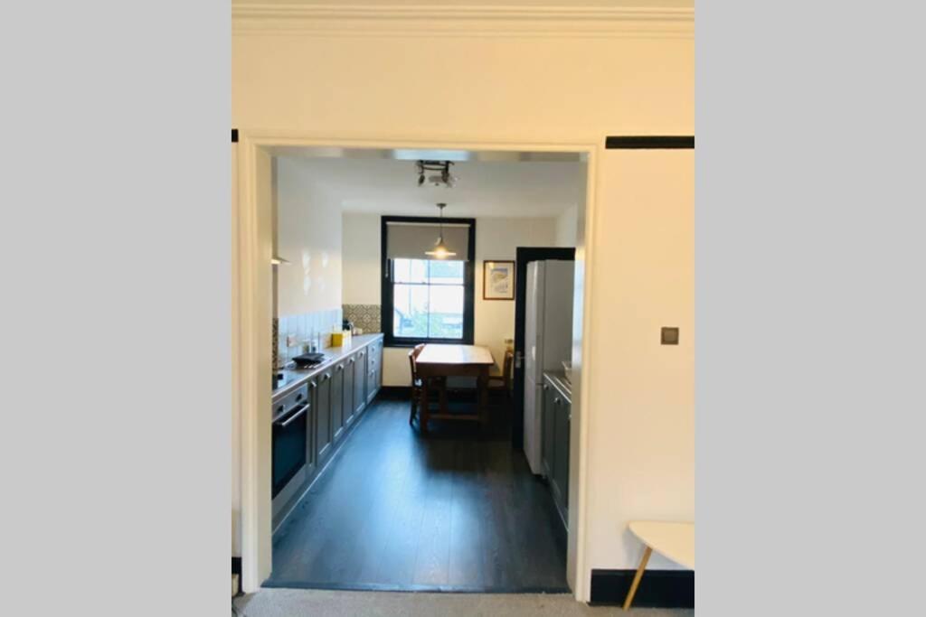 Beautiful First Floor Apartment In St Leonards ภายนอก รูปภาพ